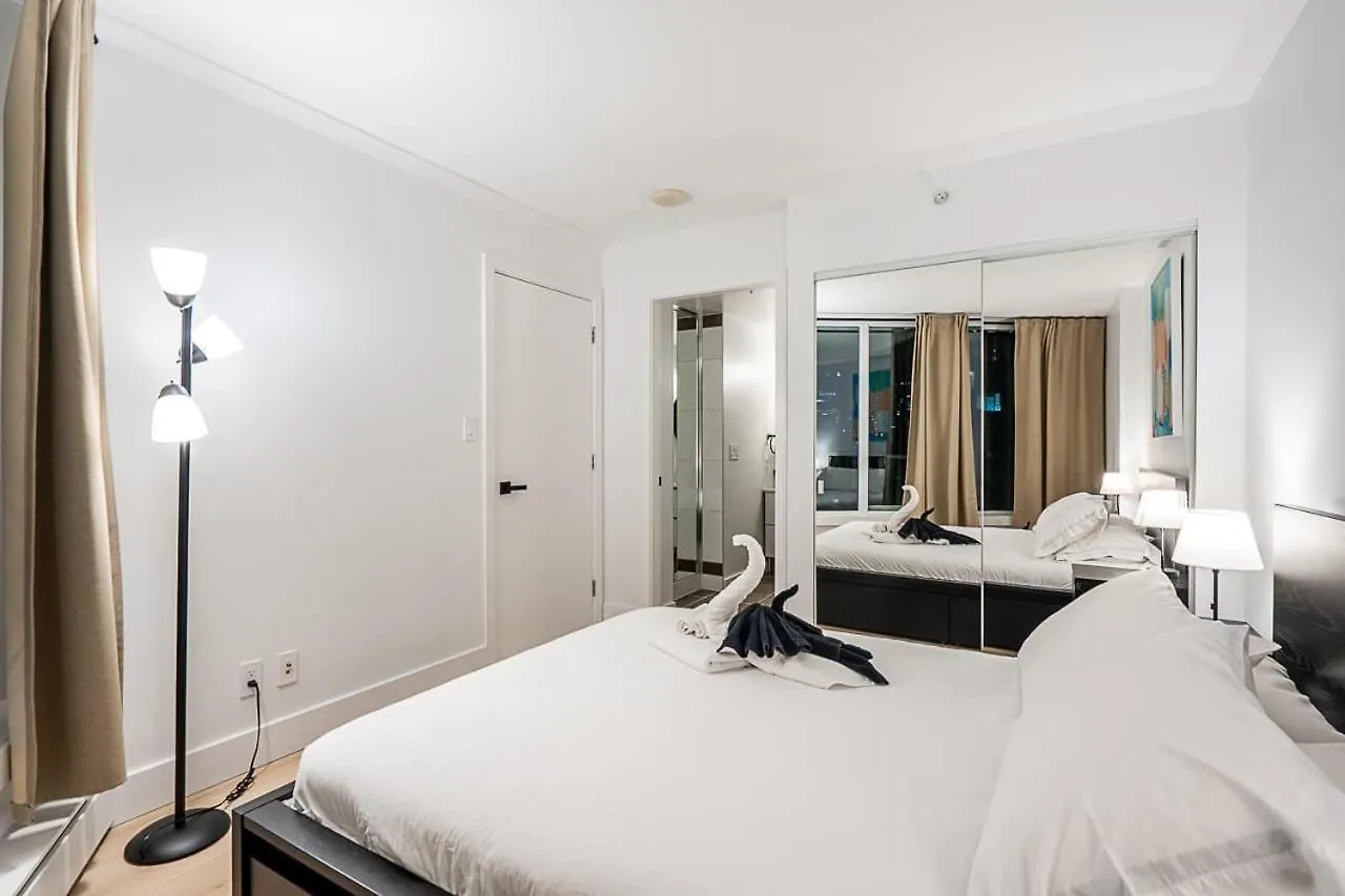 Gorgeous Downtown Unit With City Views Vancouver 0*,